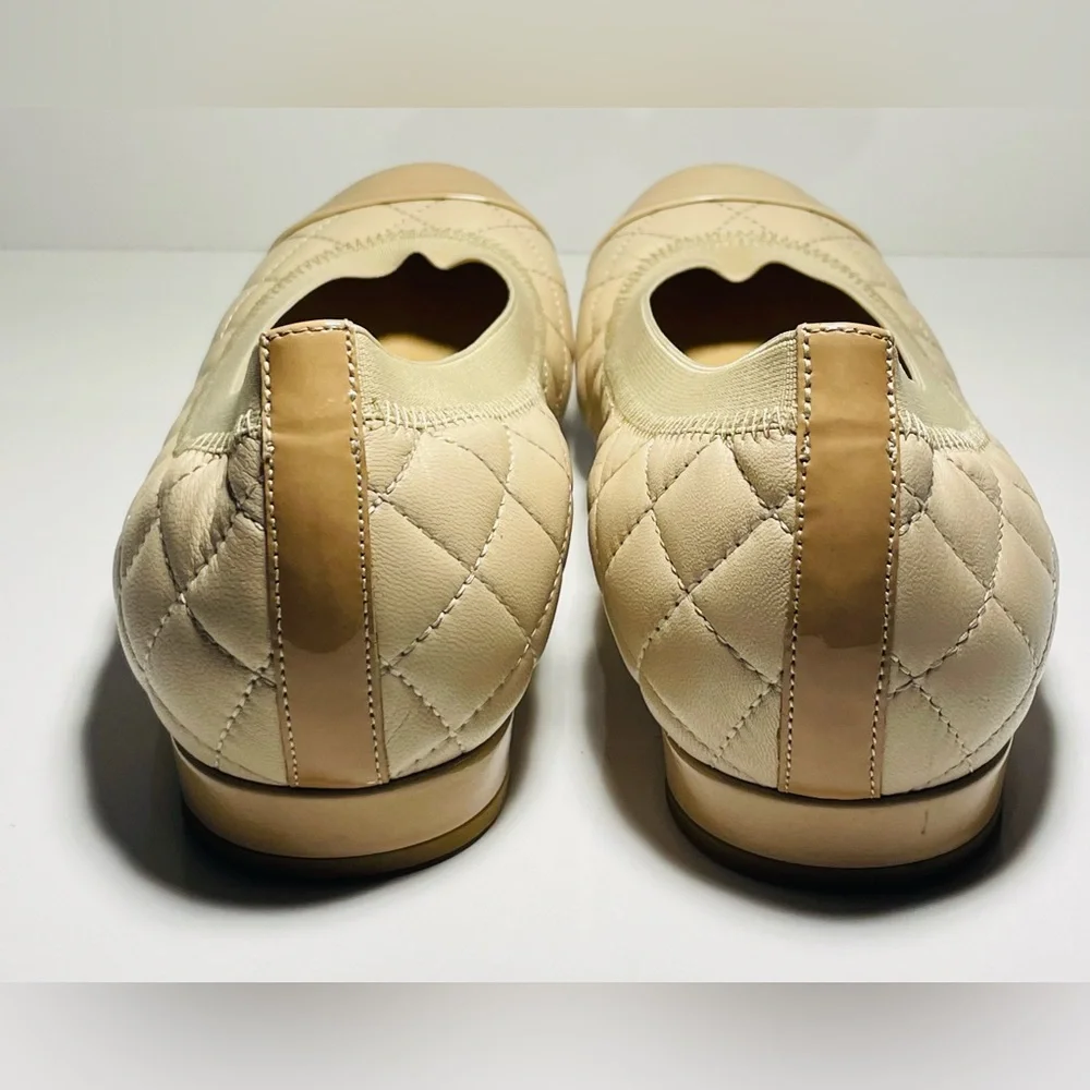 STUART WEITZMAN AUTH $299 Women's Beige Napa Leather Quiltable Flat Shoes Sz 7.5 - Picture 5 of 14